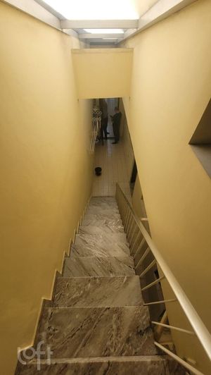 Image 37 - 742508