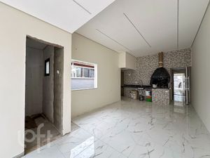 Image 20 - 742547