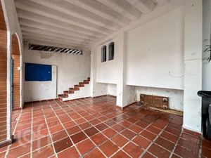 Image 11 - 742650