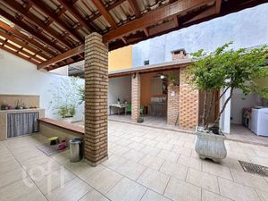 Image 8 - 742659