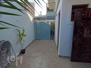 Image 7 - 742781