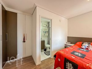 Image 24 - 742923
