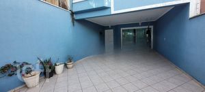 Image 21 - 742997