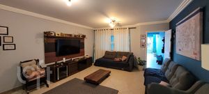 Image 3 - 742997