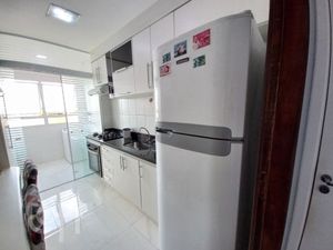 Image 4 - 743325