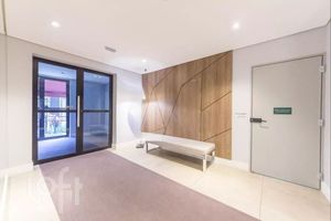 Image 8 - 743568