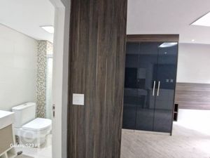 Image 19 - 743755