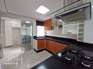Image 11 - 743755