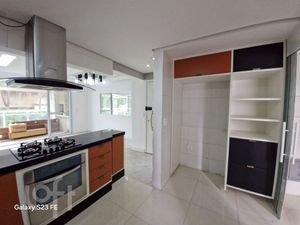 Image 13 - 743755