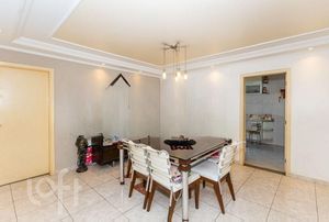 Image 3 - 743912