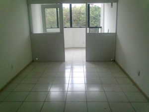 Image 8 - 744