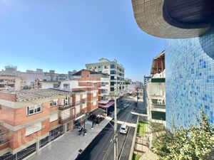 Image 3 - 744114
