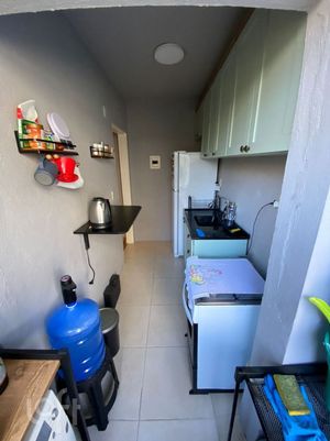 Image 10 - 744131