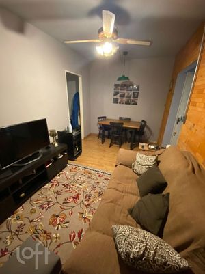 Image 1 - 744131
