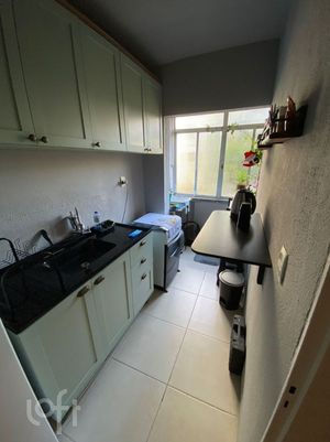 Image 9 - 744131