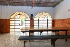 Image 32 - 744149