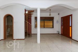 Image 3 - 744149