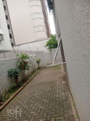 Image 30 - 744524