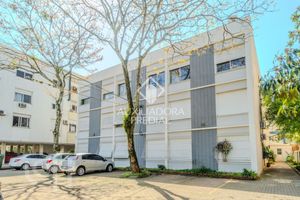 Image 35 - 744524
