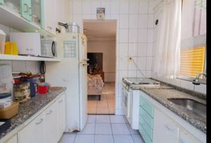 Image 7 - 744573