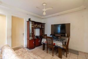 Image 1 - 744573