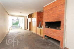 Image 33 - 744587