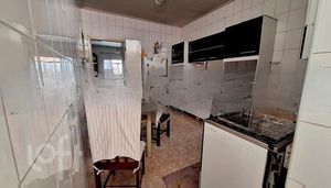 Image 4 - 744627