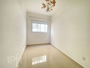 Image 6 - 744740