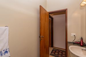 Image 24 - 744755