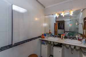 Image 39 - 744755