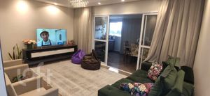 Image 1 - 744767