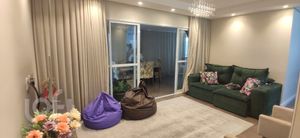 Image 4 - 744767