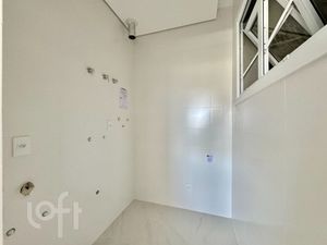 Image 5 - 745321