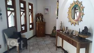 Image 11 - 745399