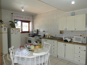 Image 7 - 745401