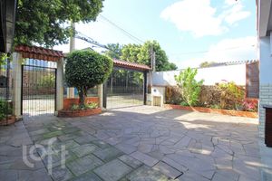 Image 46 - 745403