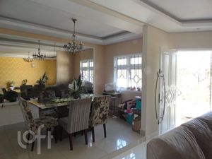 Image 2 - 745429