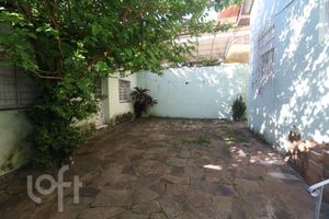 Image 10 - 745430