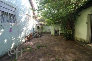Image 12 - 745430