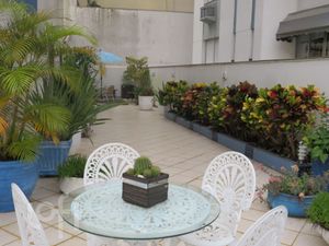 Image 3 - 745549