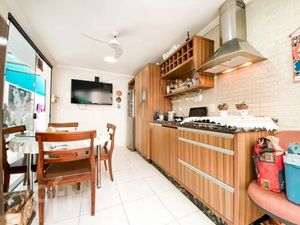 Image 18 - 745549