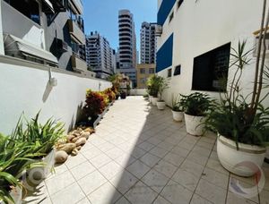 Image 14 - 745549