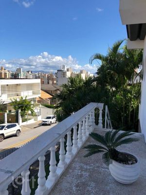 Image 13 - 745553