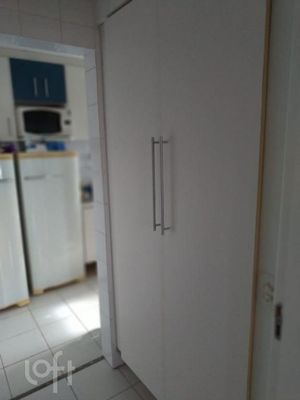 Image 9 - 745726