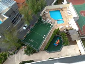 Image 10 - 745726