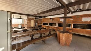 Image 16 - 745749
