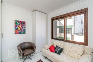 Image 10 - 745763