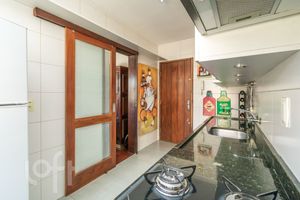 Image 14 - 745763