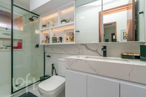 Image 3 - 745763