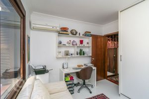 Image 11 - 745763